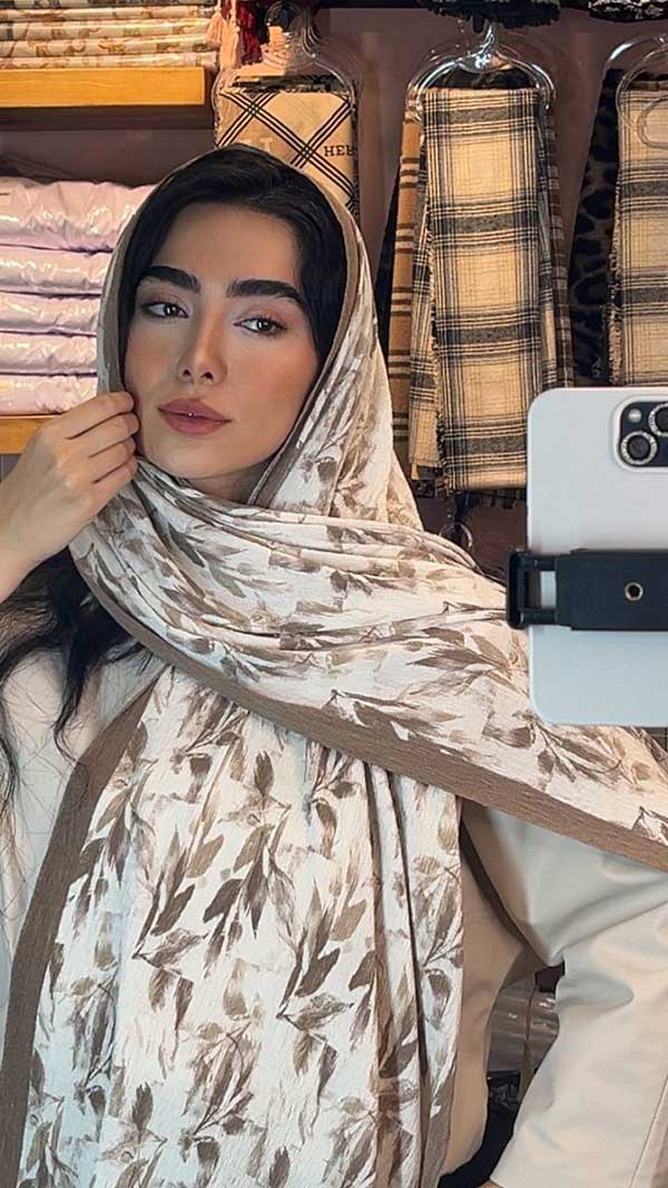 شال پلیسه پک کرم بسته10طرحی کد ps39 (عمده)
