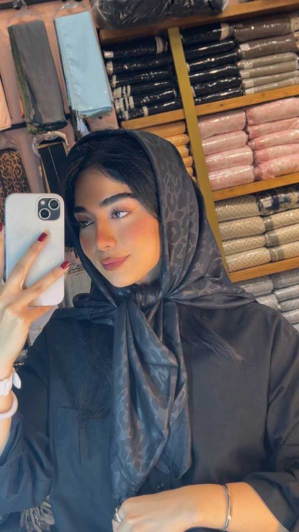 روسری مشکی مجلسی
