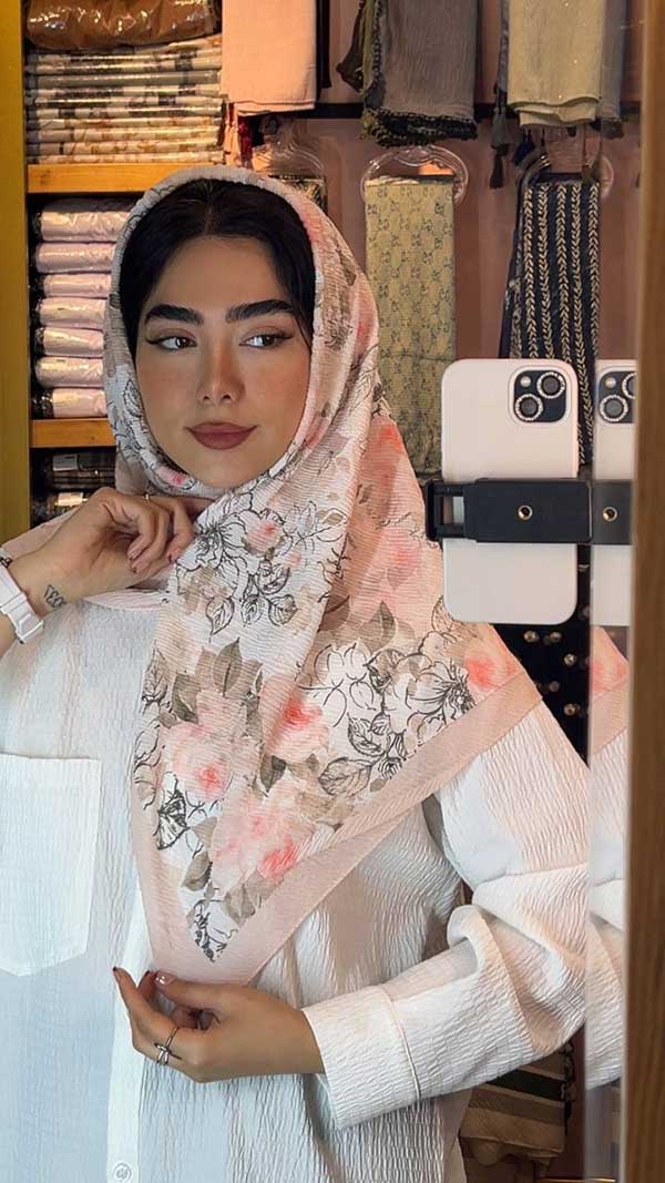 روسری پلیسه صورتی
