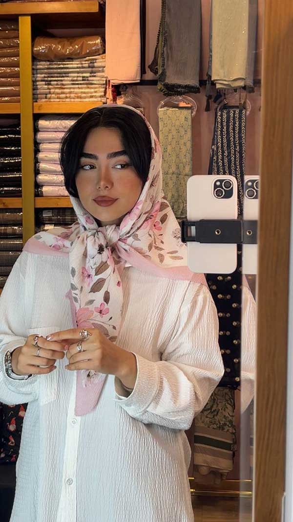 روسری پلیسه صورتی
