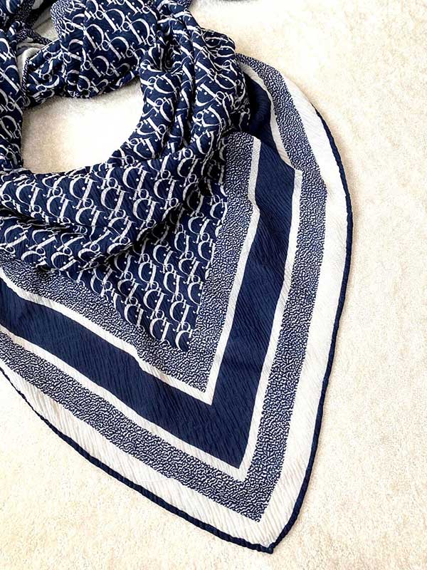 روسری پلیسه پک سورمه ای بسته7طرحی کد r136 (عمده)
