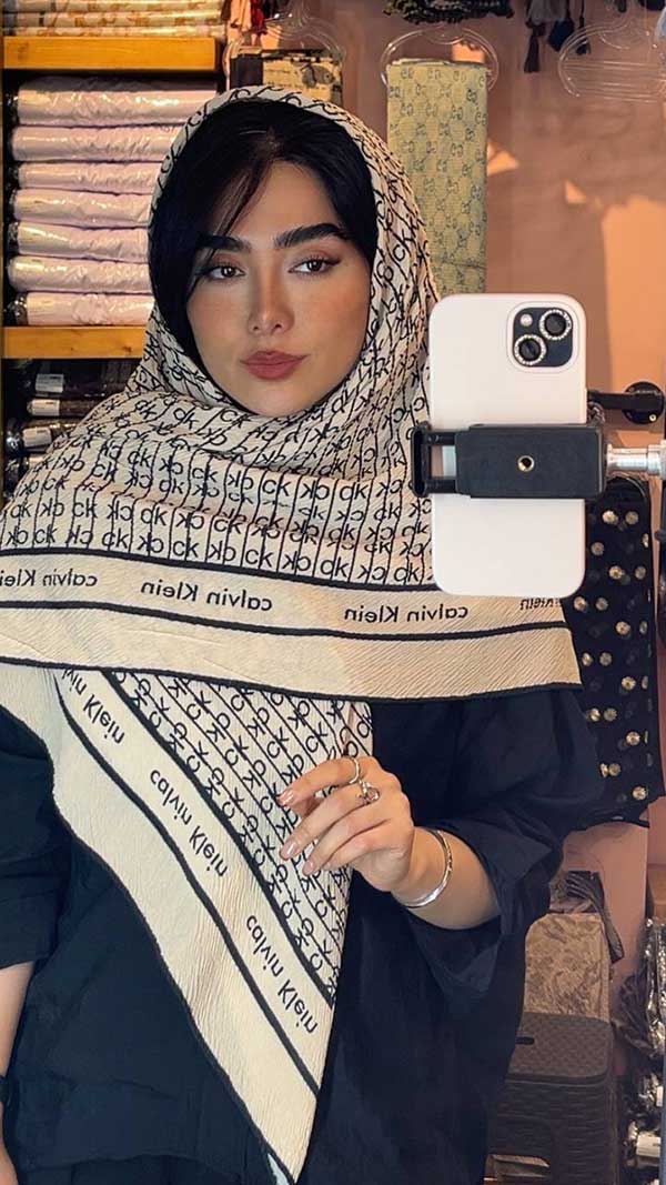 روسری پلیسه طرح ck
