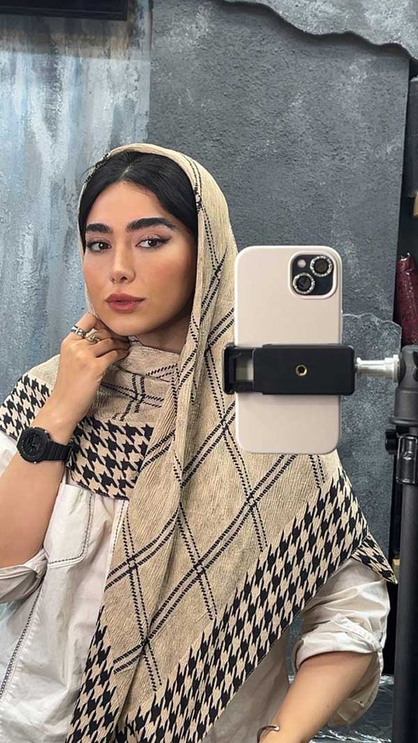 روسری پلیسه پیچازی بسته5رنگی کد r145 (عمده)
