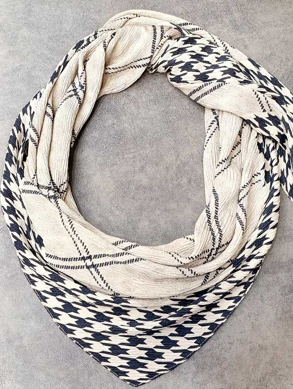 روسری پلیسه پیچازی بسته5رنگی کد r145 (عمده)
