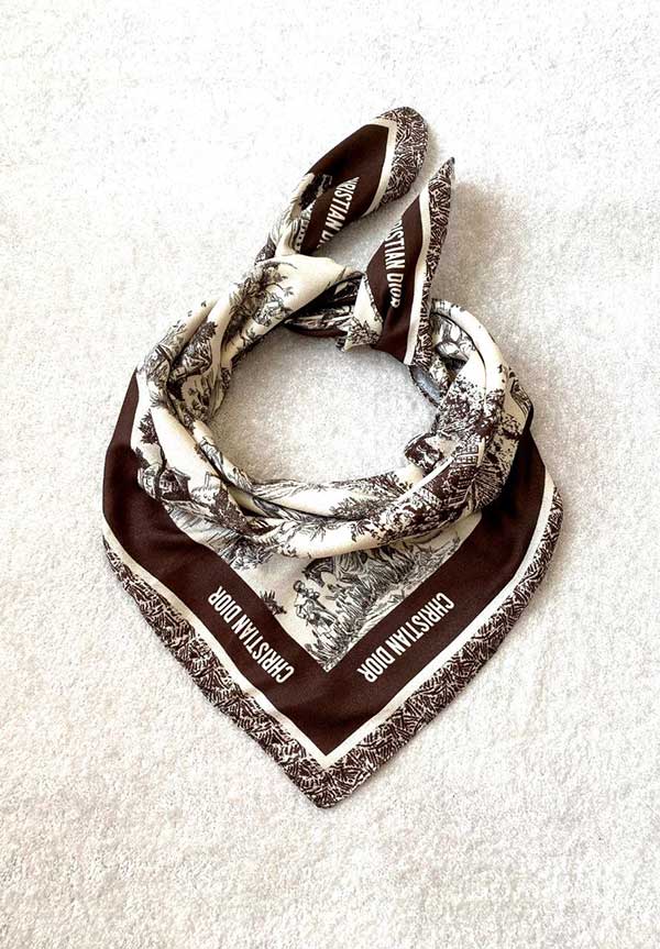 مینی اسکارف دیورجنگلی بسته5طرحی کد mt89 (عمده)
