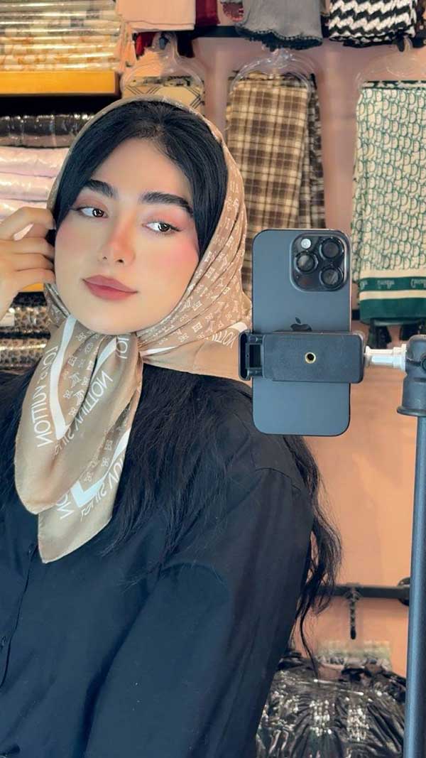 مینی اسکارف پک کرم بسته10طرحی کد mt94 (عمده)
