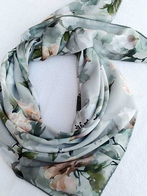 روسری حریردستدوز بسته6طرحی کد r175 (عمده)
