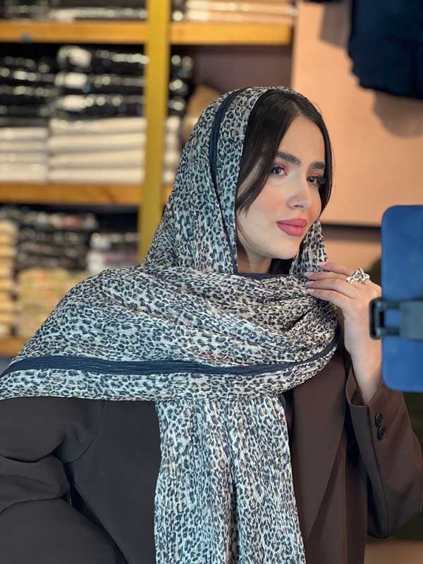شال پلیسه پلنگی لمه دار بسته10طرحی کد sp82 (عمده)
