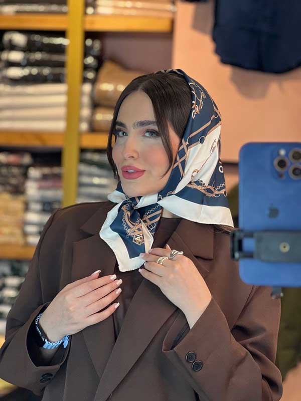 مینی اسکارف ابریشم توییل پک سورمه ای بسته6طرحی کدmt102 (عمده)
