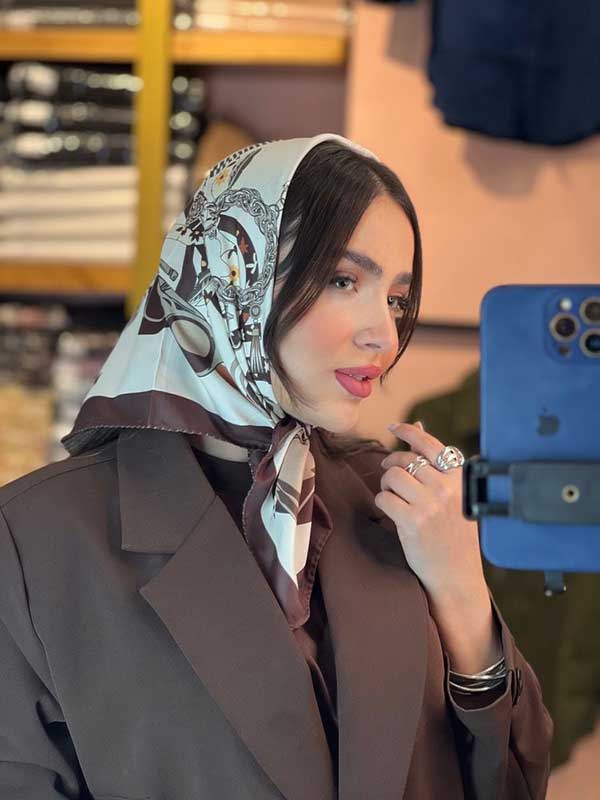 مینی اسکارف ابریشم توییل پک قهوه ای بسته6طرحی کد mt103 (عمده)
